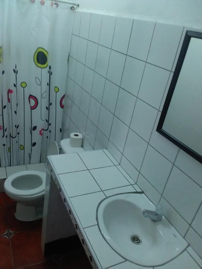Hostal Casa Ivana León 外观 照片