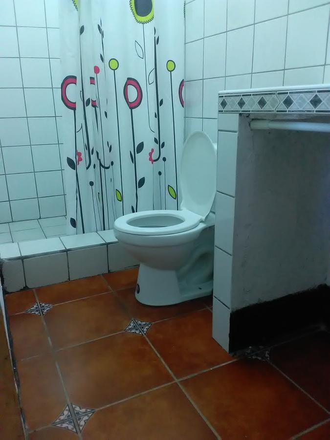 Hostal Casa Ivana León 外观 照片