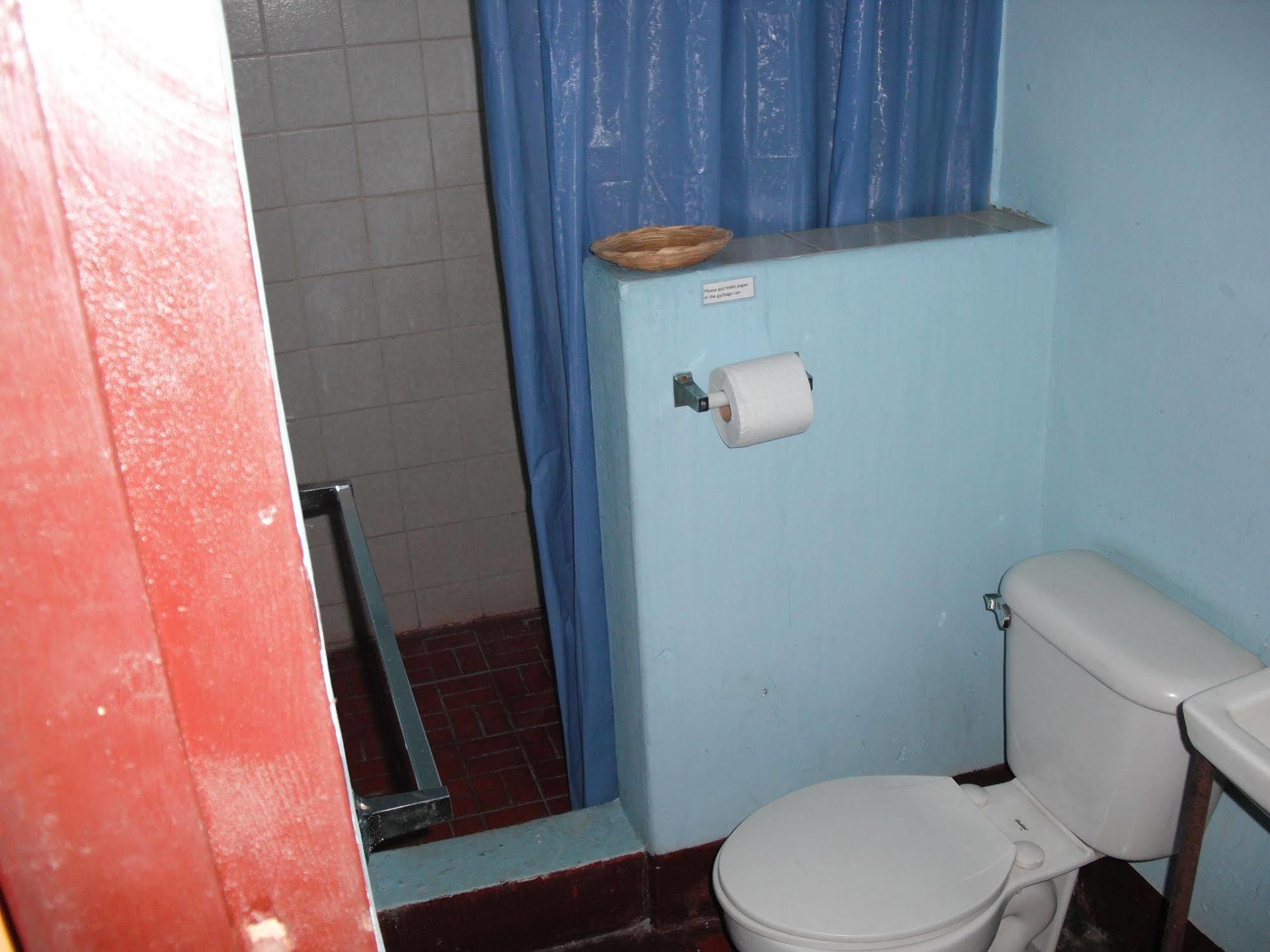 Hostal Casa Ivana León 外观 照片